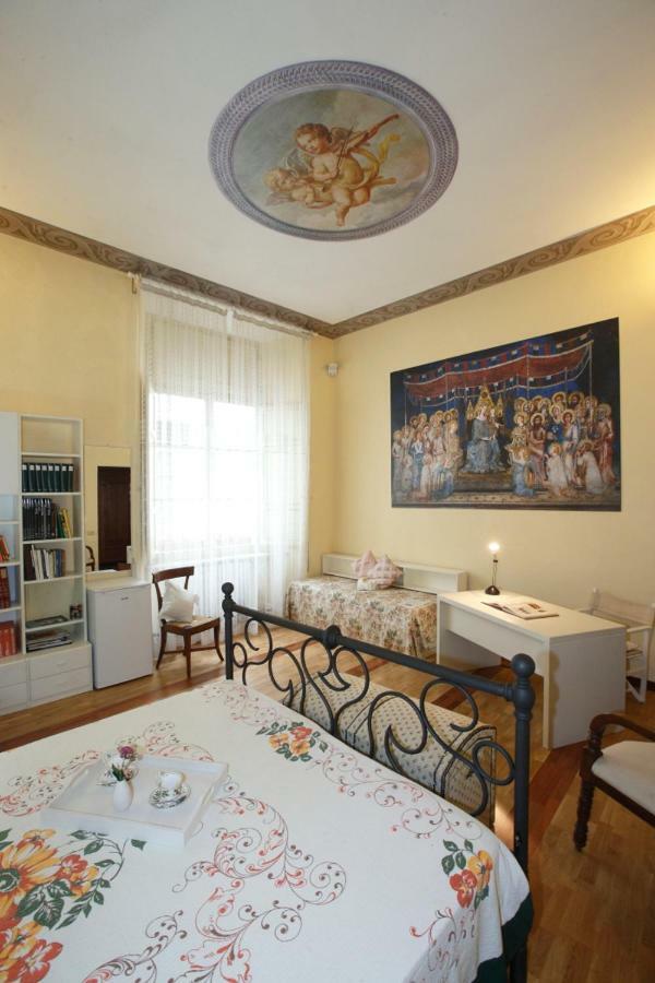 Residenza D'Epoca Montanini Siena Exterior foto